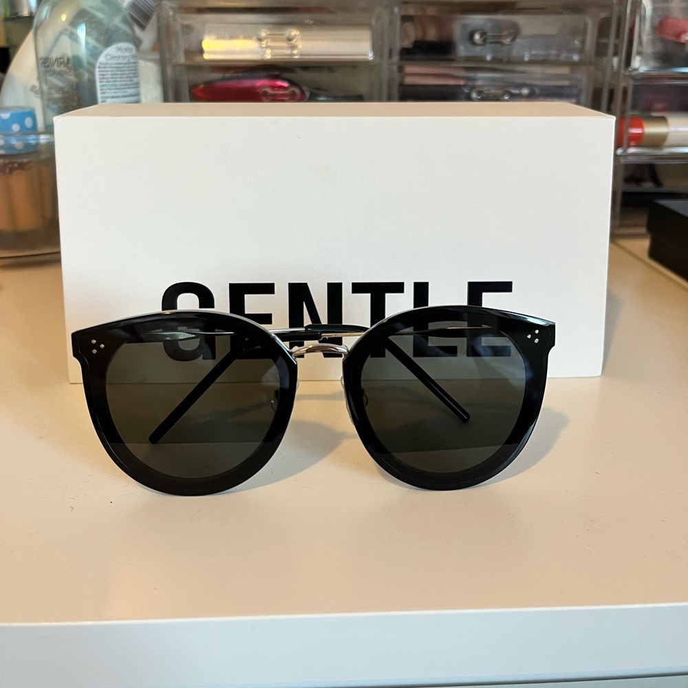 Gentle monster sunglasses paw paws